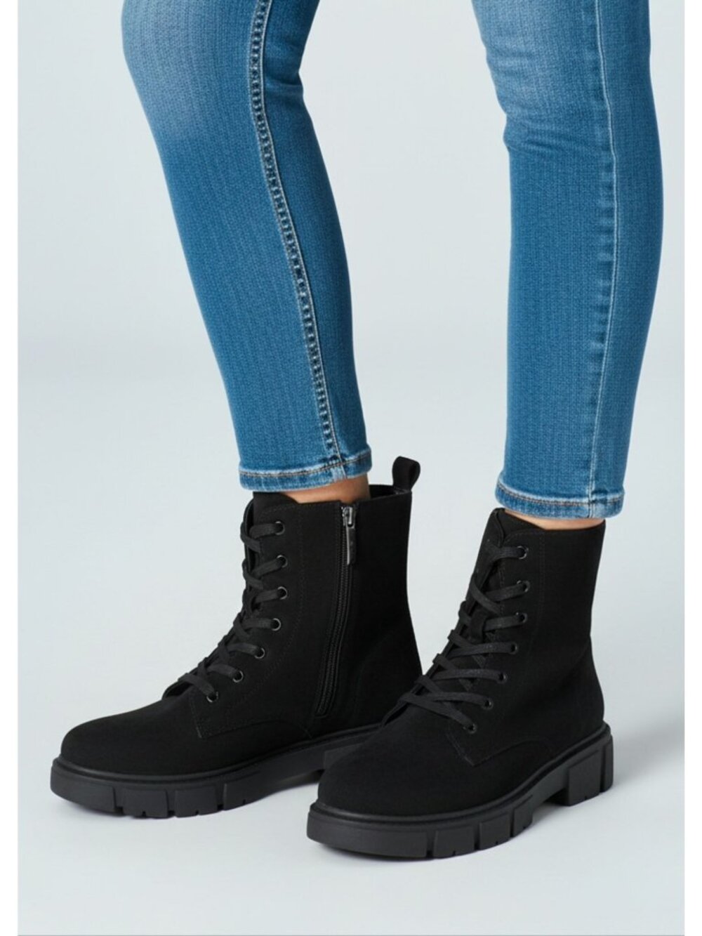 Black Chunky Sole Lace-Up Combat Boots With Side Zipper For Women
